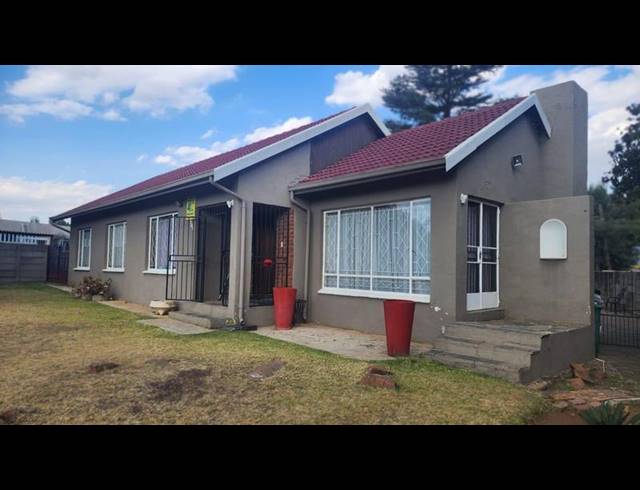 3 BEDROOM HOUSE FOR SALE IN BRACKENDOWNS